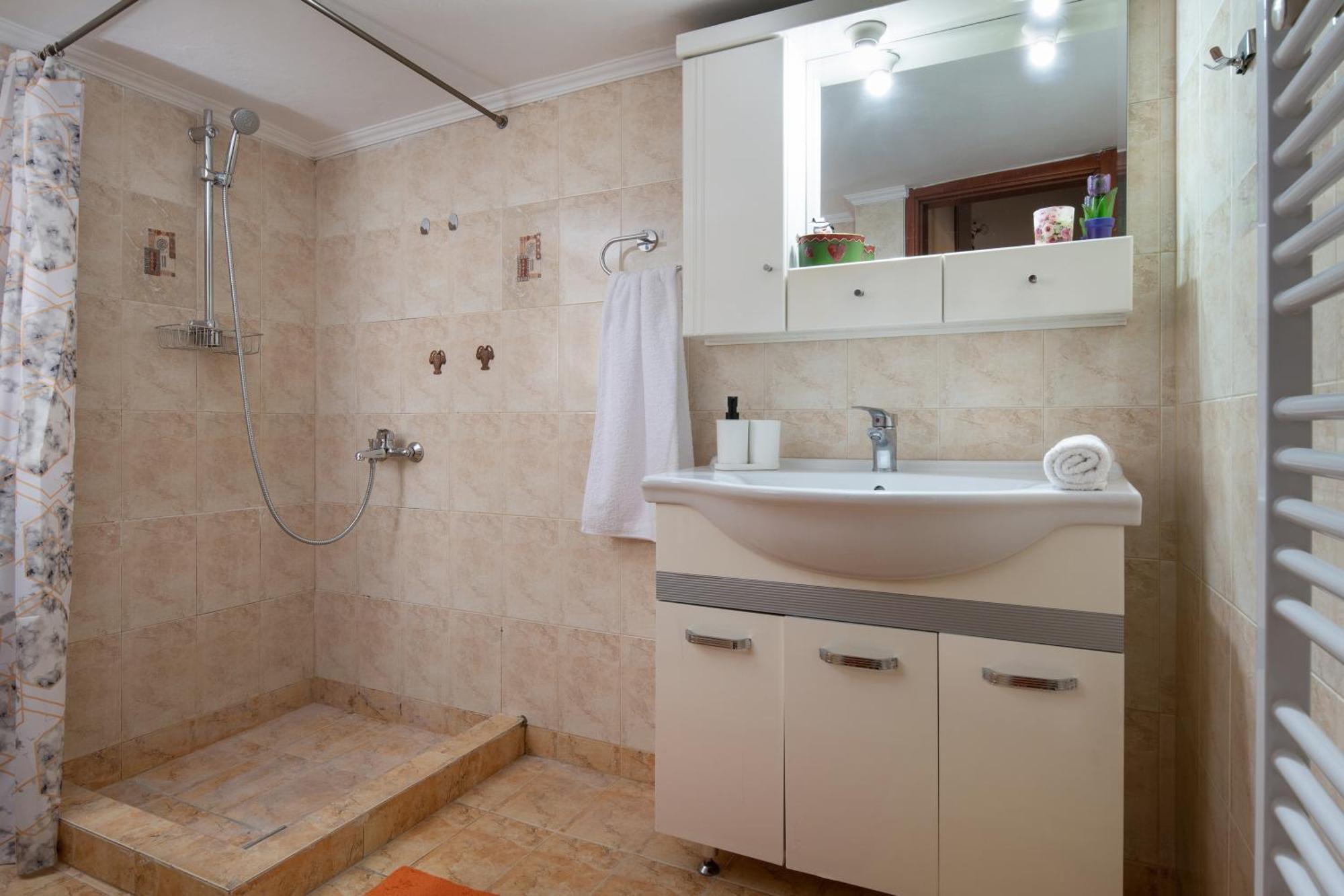 Άνεση Και Ευκολία, Σπίτι Συκιές. Apartman Szaloniki Kültér fotó